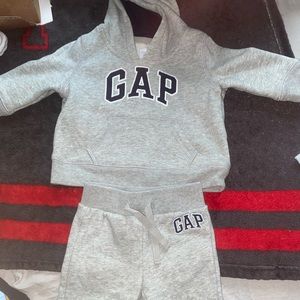 Gap Suit